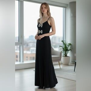 Ever New Elegant Black Maxi Dress with Silver Accents